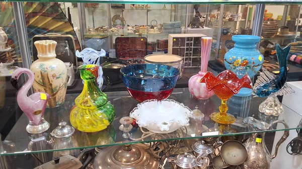 Lot 1207 - COLOURED GLASS