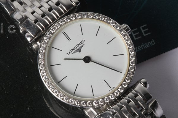 Lot 1011 - LONGINES WATCH