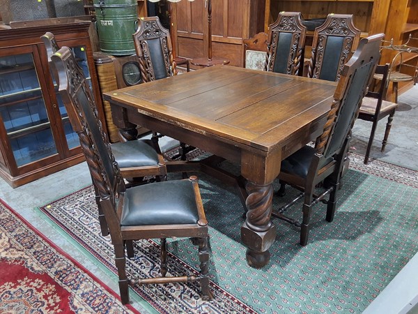 Lot 91 - DINING SUITE