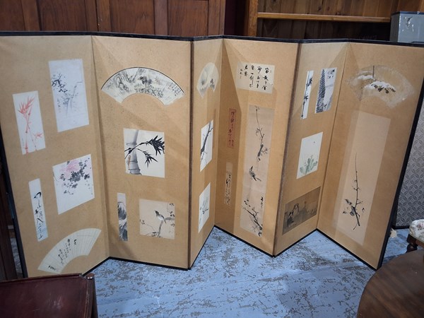 Lot 132 - JAPANESE FOLDING SCREEN