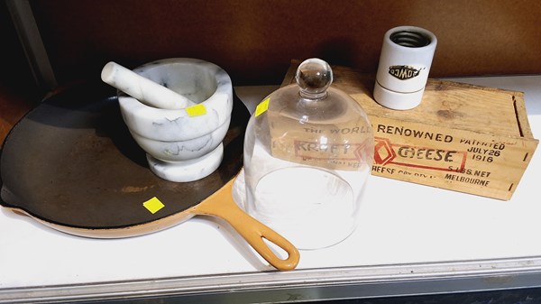 Lot 1268 - LE CREUSET FRYING PAN