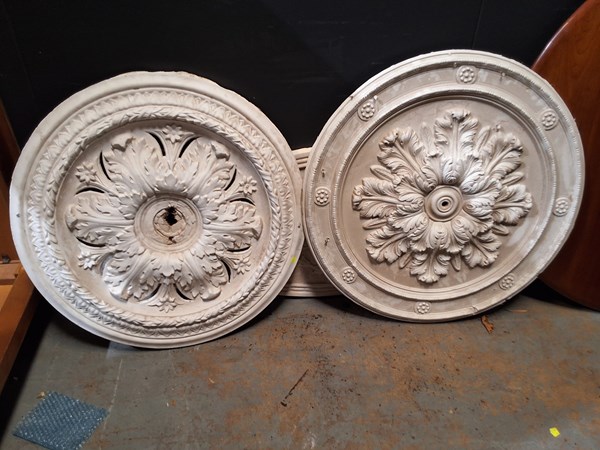 Lot 332 - CEILING ROSES