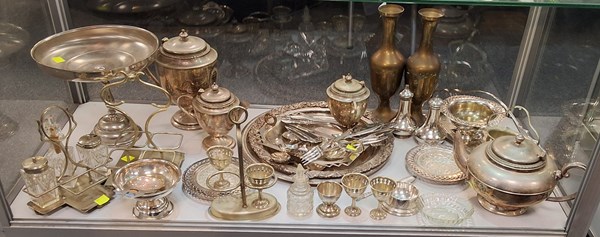 Lot 1176 - SILVER PLATED WARE