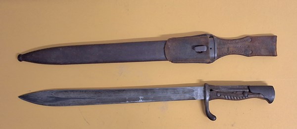 Lot 1237 - BAYONET