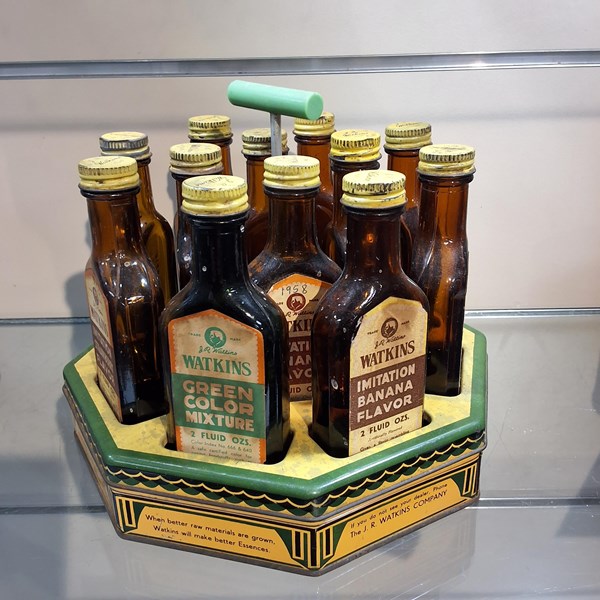Lot 1227 - J R WATKINS DISPLAY CADDY