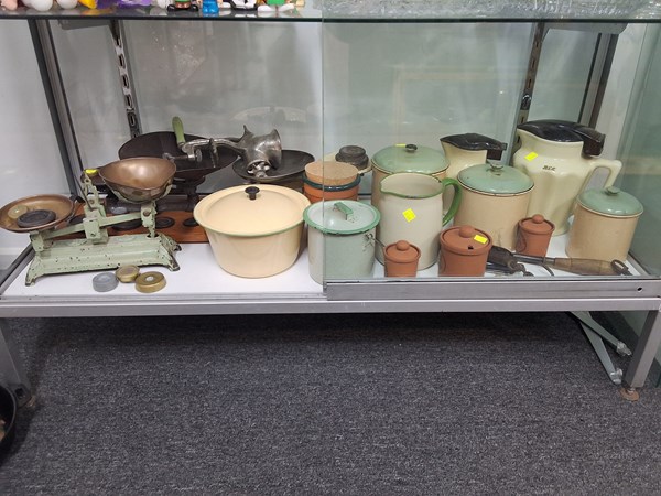 Lot 1449 - KITCHENALIA