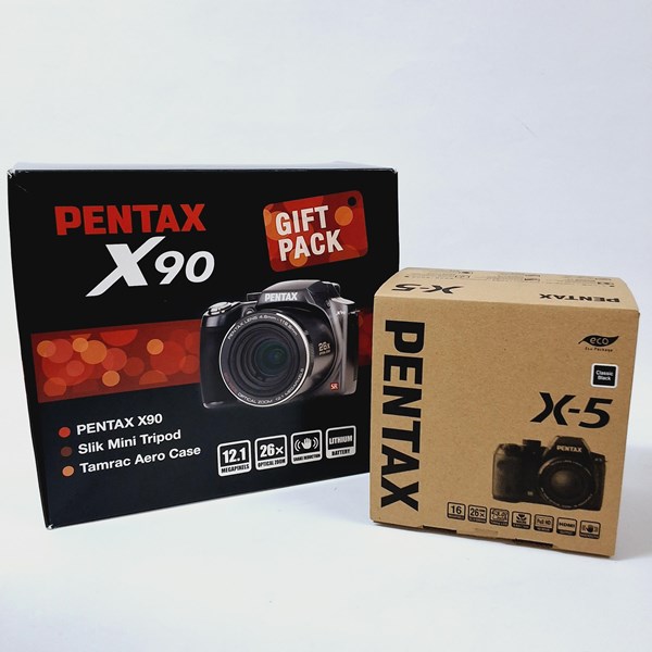 Lot 1429 - PENTAX CAMERAS