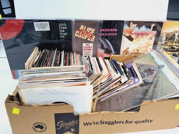 Lot 1167 - RECORDS