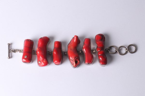 Lot 1018 - CORAL & SILVER BRACELET