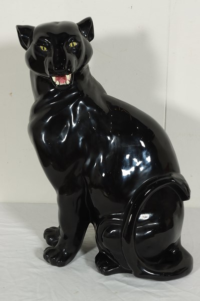 Lot 263 - PANTHER FIGURE