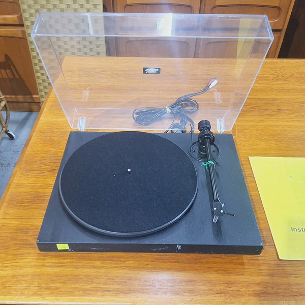 Lot 336 - RECORD PLAYER