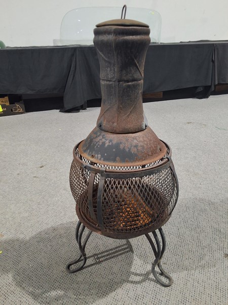 Lot 439 - CHIMINEA