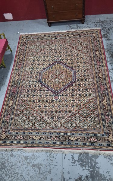 Lot 37 - RUG