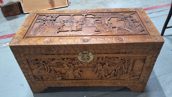 Lot 124 - CAMPHORWOOD TRUNK