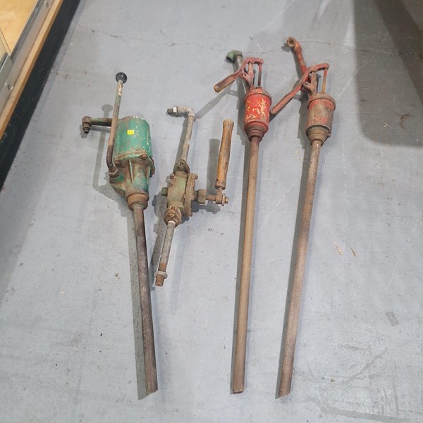 Lot 300 - HAND PUMPS