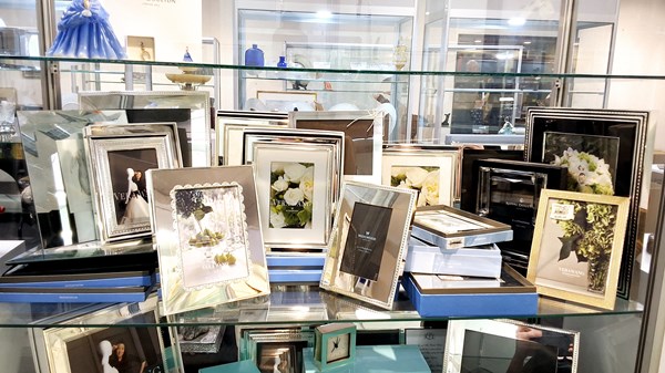 Lot 1337 - PHOTO FRAMES