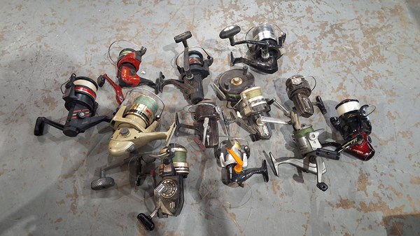 Lot 295 - FISHING REELS