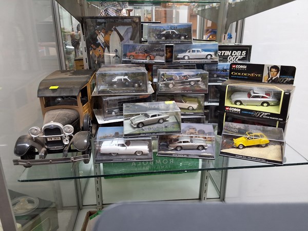 Lot 1459 - JAMES BOND