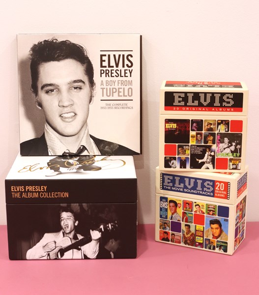 Lot 1223 - ELVIS PRESLEY