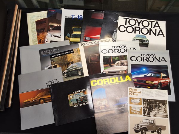 Lot 1164 - CAR BROCHURES