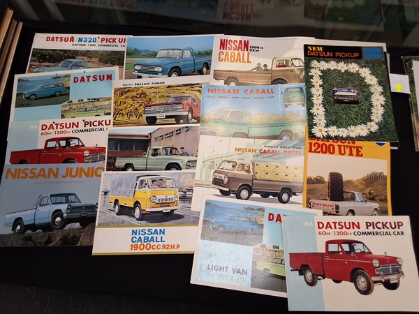 Lot 1153 - CAR BROCHURES