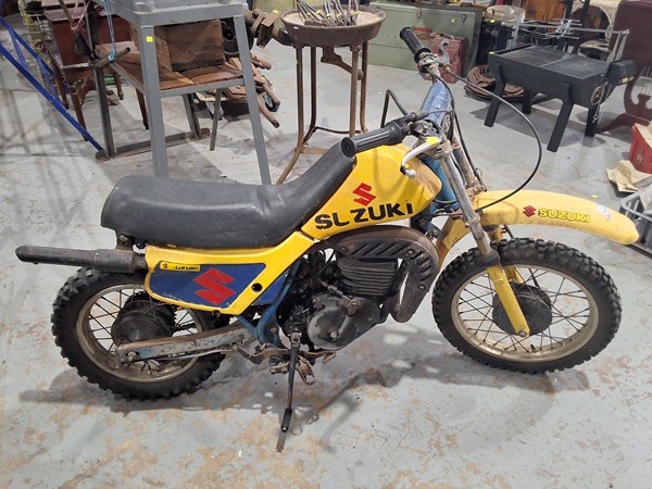 Lot 257 - SUZUKI MOTORCYCLE