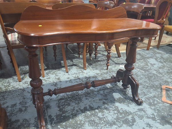 Lot 181 - HALL TABLE