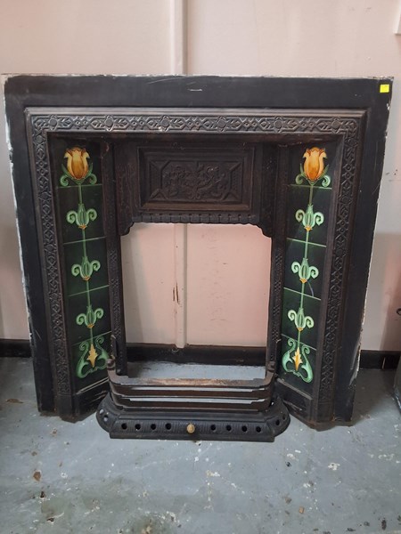 Lot 390 - FIRE PLACE