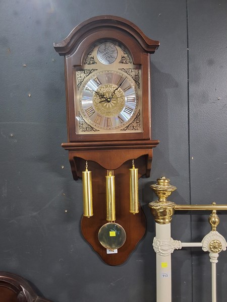 Lot 114 - CLOCK