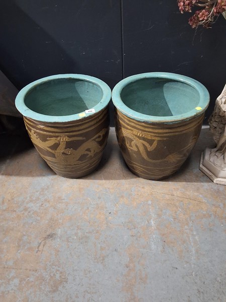 Lot 406 - PLANT POTS