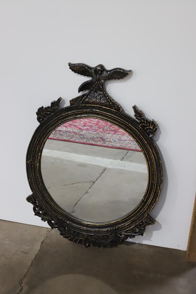 Lot 122 - MIRROR