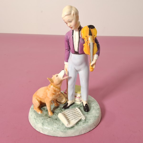 Lot 1138 - ROYAL DOULTON FIGURE