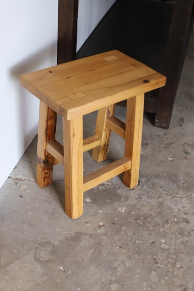 Lot 69 - STOOL