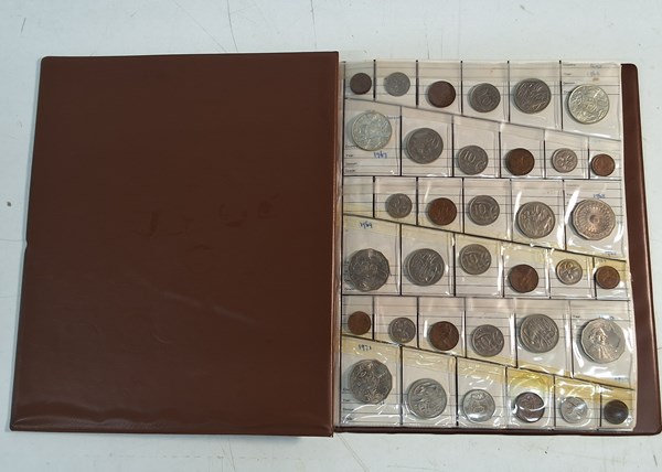 Lot 1055 - COIN ALBUMS