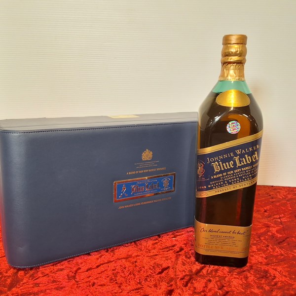 Lot 30 - JOHNNIE WALKR BLUE LABLE