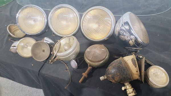 Lot 283 - AUTOMOTIVE LIGHTS