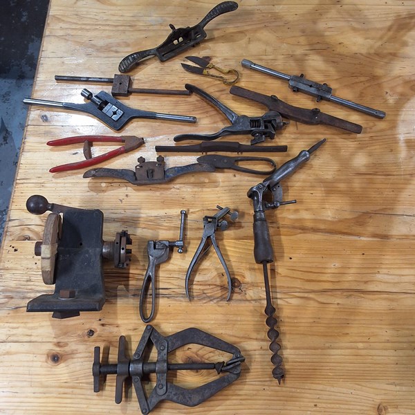 Lot 205 - HAND TOOLS