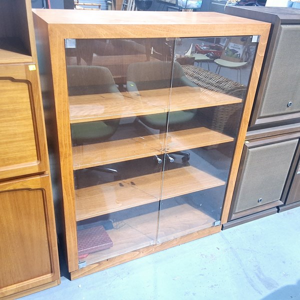 Lot 349 - CABINET