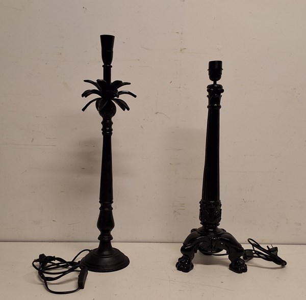 Lot 1253 - TABLE LAMPS