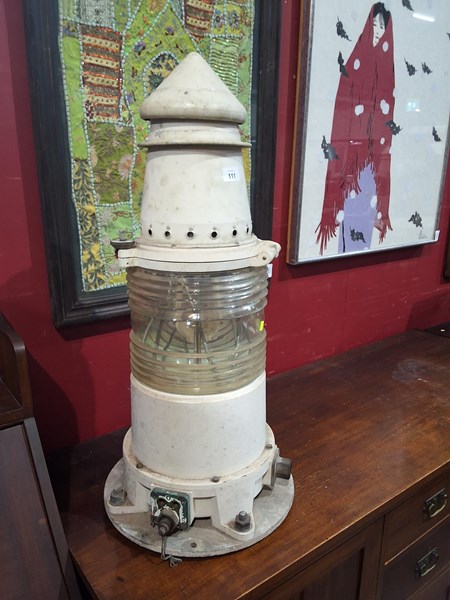 Lot 111 - NAVIGATION LIGHT