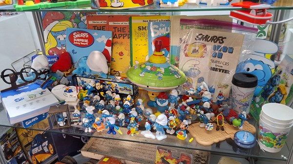 Lot 1477 - SMURF COLLECTABLES