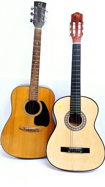 Lot 1424 - ACOUSTIC GUITARS