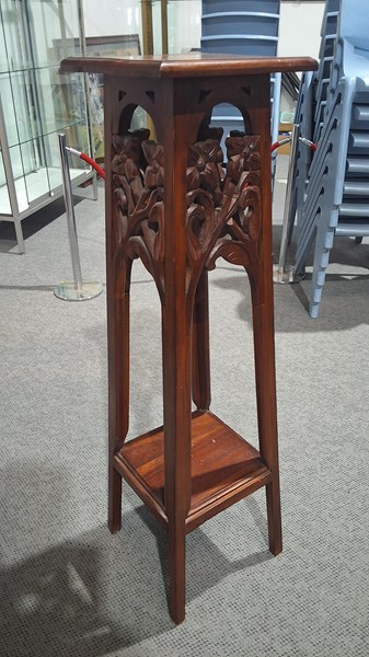 Lot 207 - JARDINIERE STAND