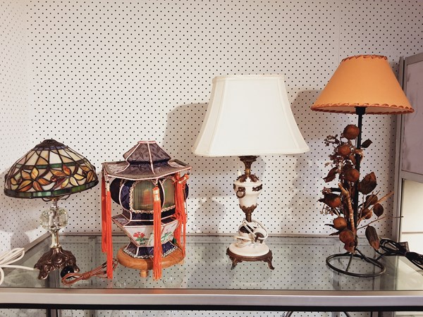 Lot 1326 - LAMPS