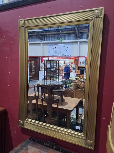 Lot 53 - WALL MIRROR