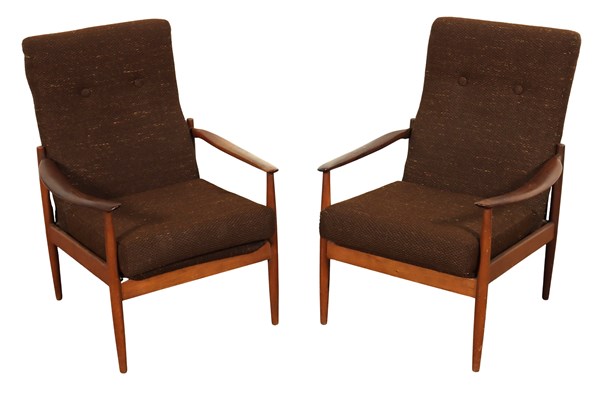 Lot 193 - PAIR OF RECLINING TV CHAIRS