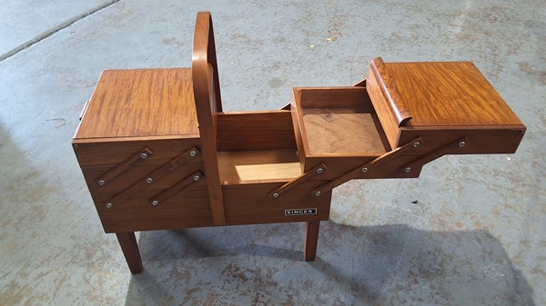 Lot 10 - SEWING CADDY