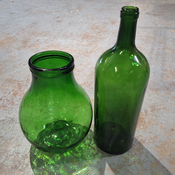 Lot 27 - GLASS JARS