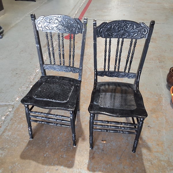 Lot 225 - DINING CHAIRS