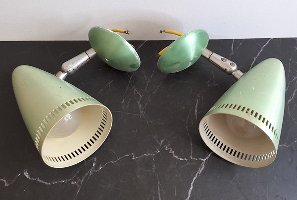 Lot 1301 - WALL LIGHTS